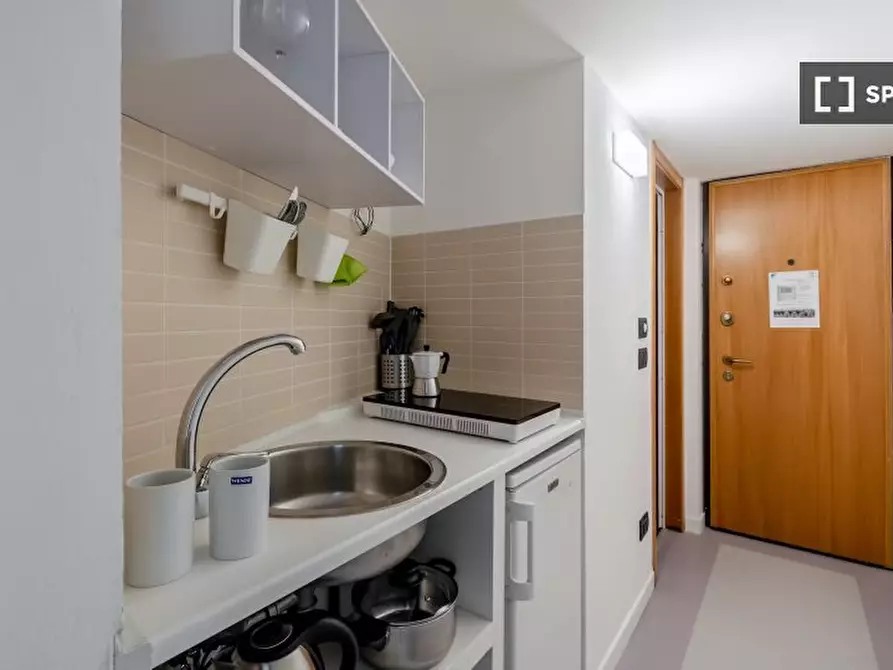 Immagine 9 di Ufficio in affitto  in Corso Magenta a Milano