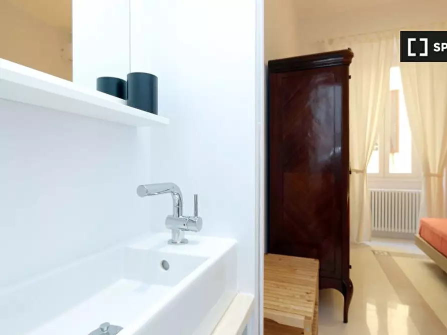 Immagine 7 di Appartamento in affitto  in Via Carlo Alberto, 00185 Roma RM, Italy a Roma