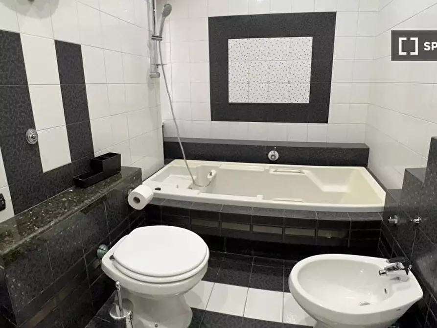 Immagine 9 di Appartamento in affitto  in Vico Catari a Napoli