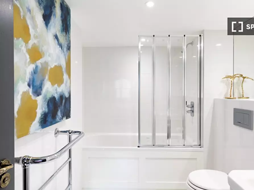 Immagine 17 di Appartamento in affitto  in Campden Street a Kensington