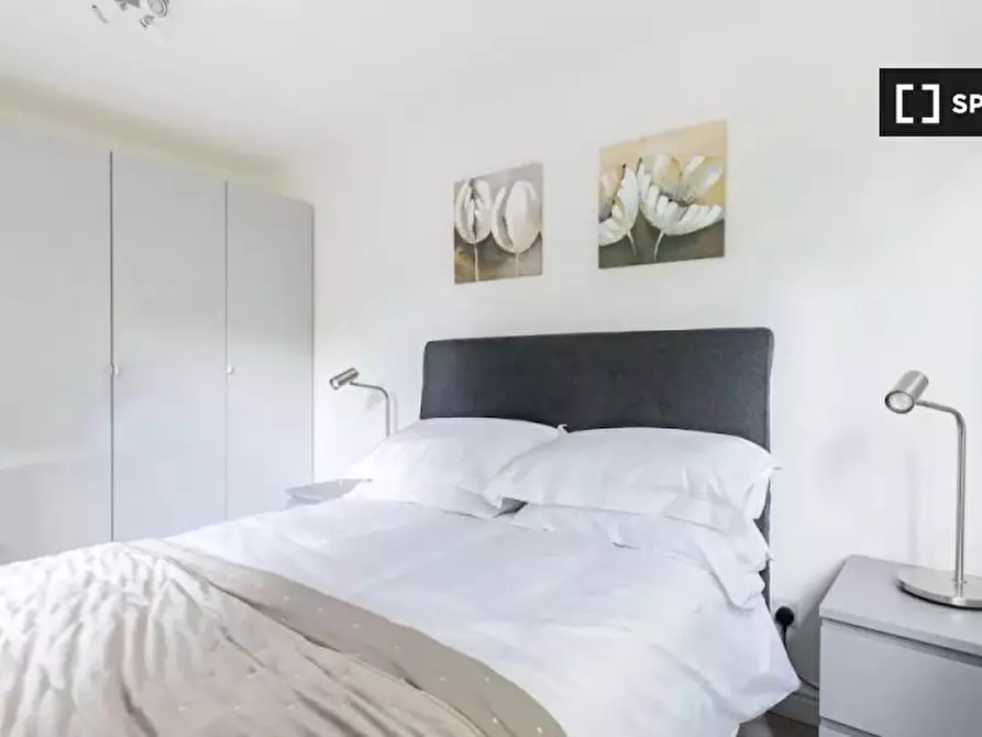 Immagine 10 di Appartamento in affitto  in Great Western Rd a Kensington