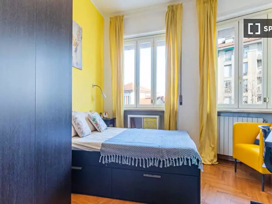 Immagine 3 di Camera condivisa in affitto  in VIA MONTEPULCIANO a Milano