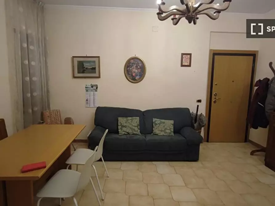 Immagine 12 di Camera condivisa in affitto  in Via Nocera Umbra a Roma