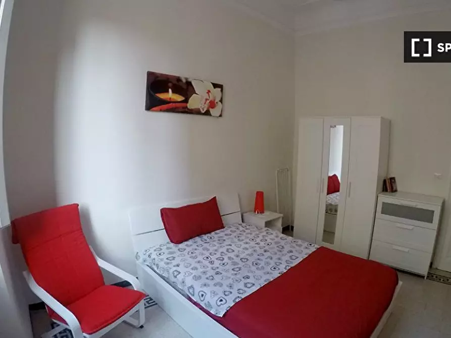 Immagine 4 di Camera condivisa in affitto  in Via della Cernaia a Firenze