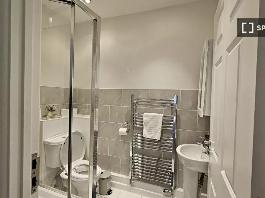 Immagine 3 di Appartamento in affitto  in Sunningdale Gardens a Brent