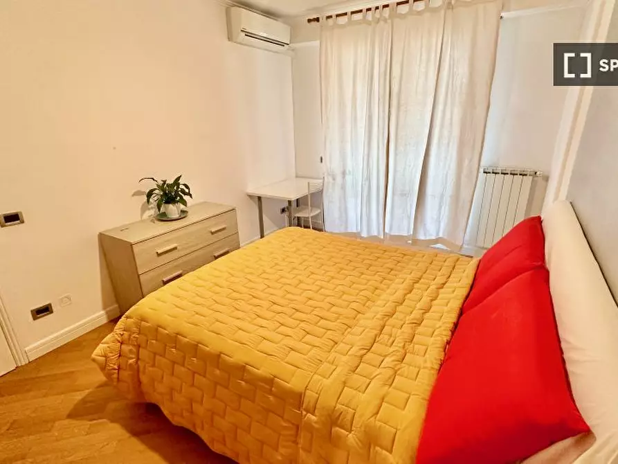 Immagine 10 di Camera condivisa in affitto  in Via Giuseppe Dessì a Roma