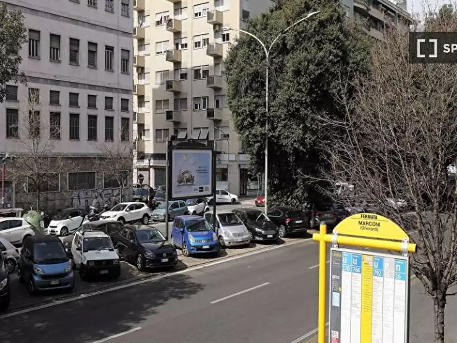 Immagine 16 di Camera condivisa in affitto  in Via Antonino Lo Surdo a Roma
