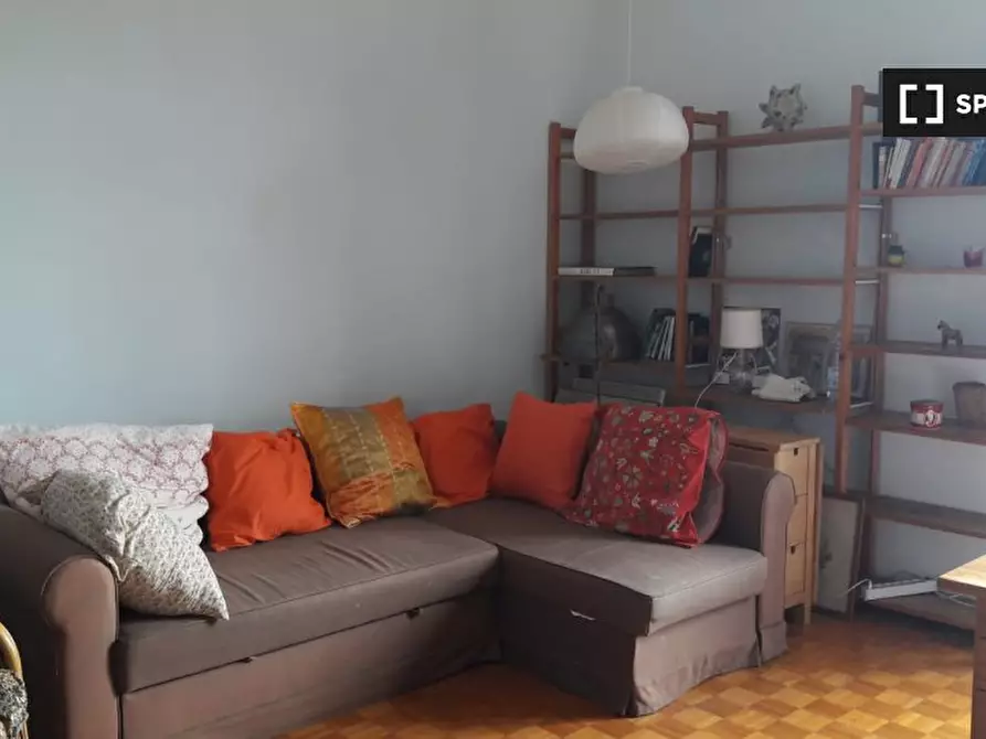 Immagine 1 di Camera condivisa in affitto  in Via Treviso, 00161 Roma RM, Italy a Roma