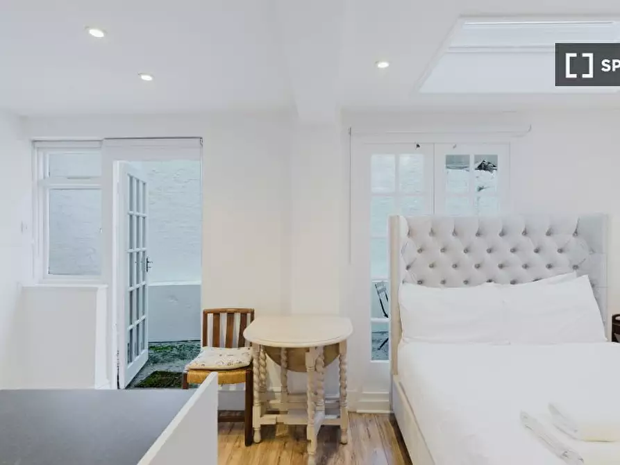Immagine 9 di Ufficio in affitto  in flat a Hammersmith