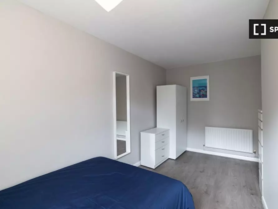 Immagine 14 di Camera condivisa in affitto  in Hind Grove a Poplar