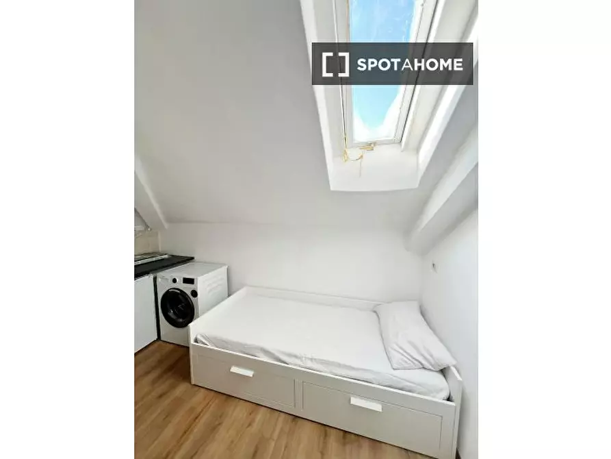 Immagine 10 di Ufficio in affitto  in Via Andrea Maria Ampère a Milano