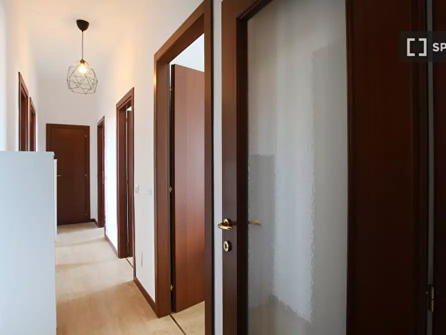 Immagine 6 di Camera condivisa in affitto  in Via Benjamin Constant a Milano