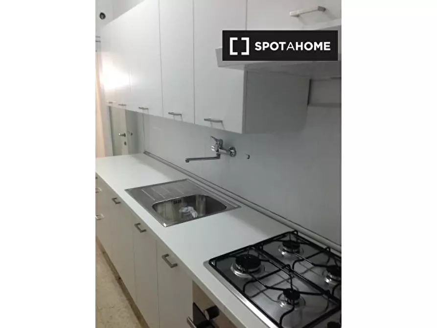 Immagine 2 di Appartamento in affitto  in Viale Marco Fulvio Nobiliore a Roma