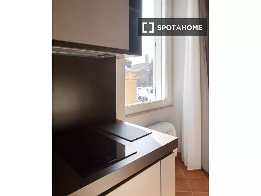 Immagine 4 di Appartamento in affitto  in Via Cavour a Roma