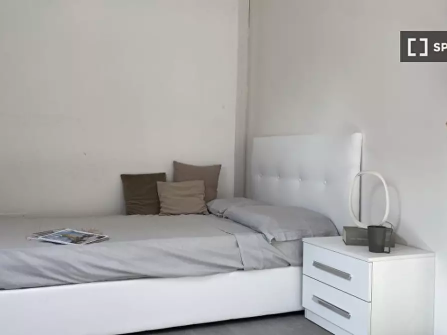 Immagine 8 di Camera condivisa in affitto  in Giovanni Maria a Milano