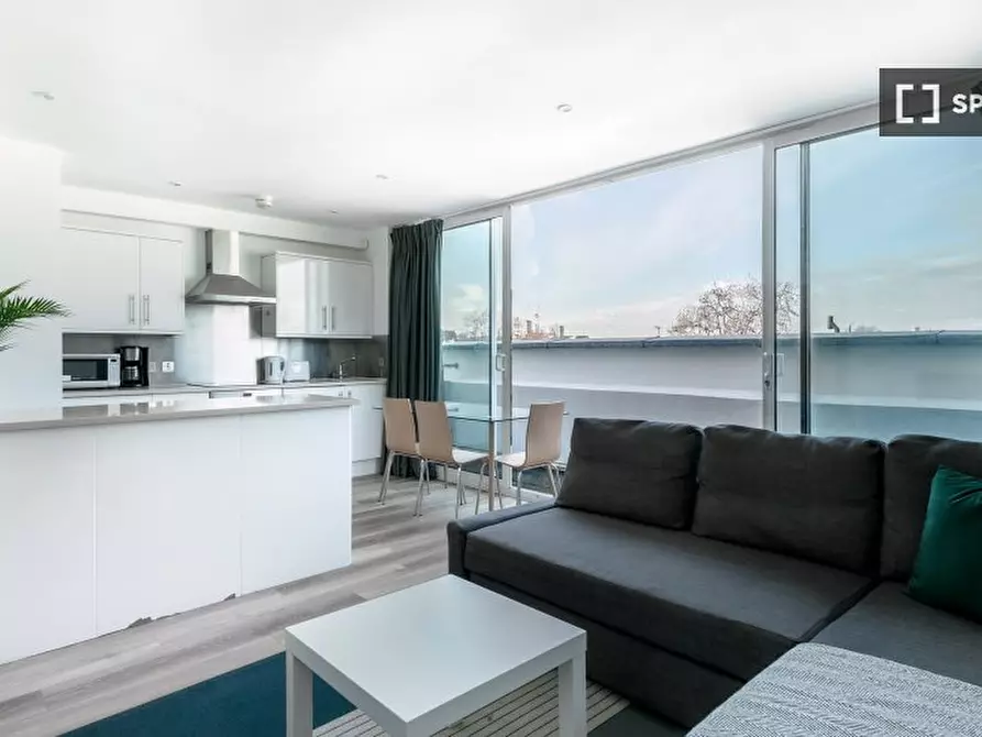 Immagine 1 di Appartamento in affitto  in Bell House, 17-19 Nevern Pl, Kensington, London SW5 9NR, UK a Kensington