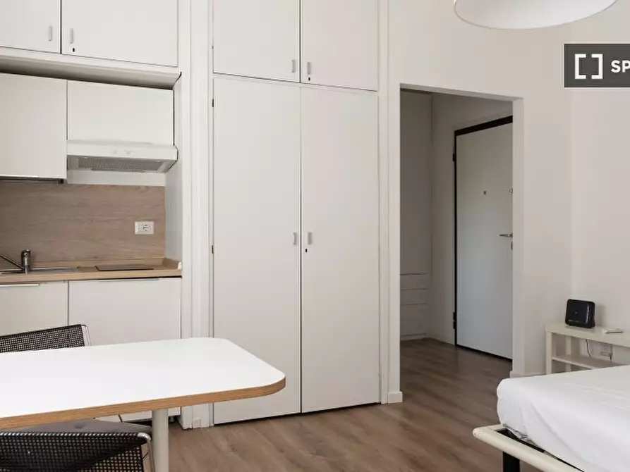 Immagine 13 di Appartamento in affitto  in Corso Garibaldi a Roma