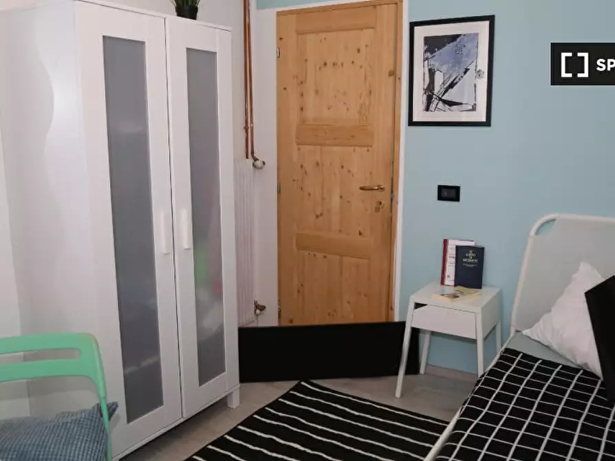 Immagine 2 di Camera condivisa in affitto  in Via S. Marco a Trento