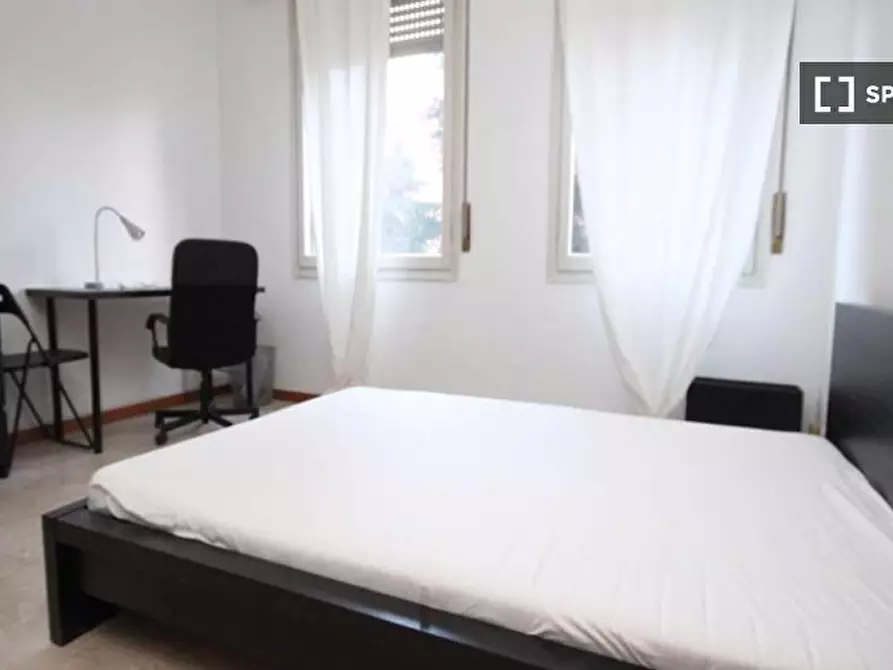 Immagine 3 di Camera condivisa in affitto  in Via Bartolomeo D'Alviano a Milano