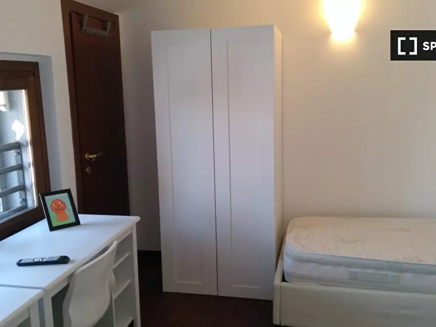 Immagine 8 di Camera condivisa in affitto  in Via Carlo Imbonati a Milano