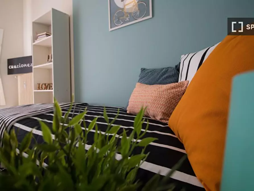 Immagine 5 di Camera condivisa in affitto  in Pasubio/C a Brescia