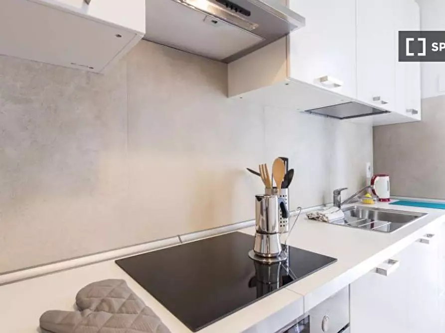 Immagine 16 di Camera condivisa in affitto  in Via Caproni a Milano