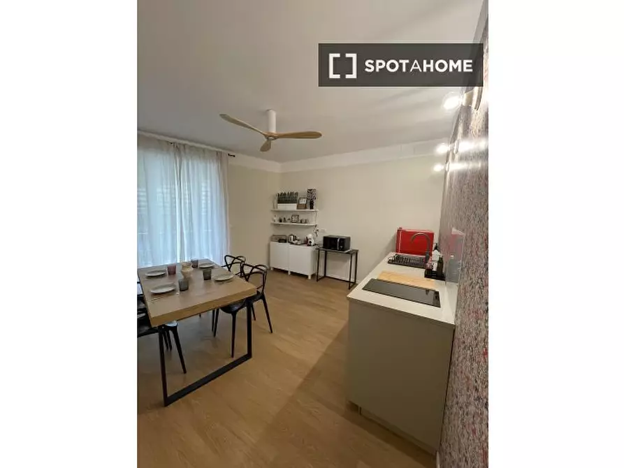 Immagine 9 di Camera condivisa in affitto  in Via Riano a Roma