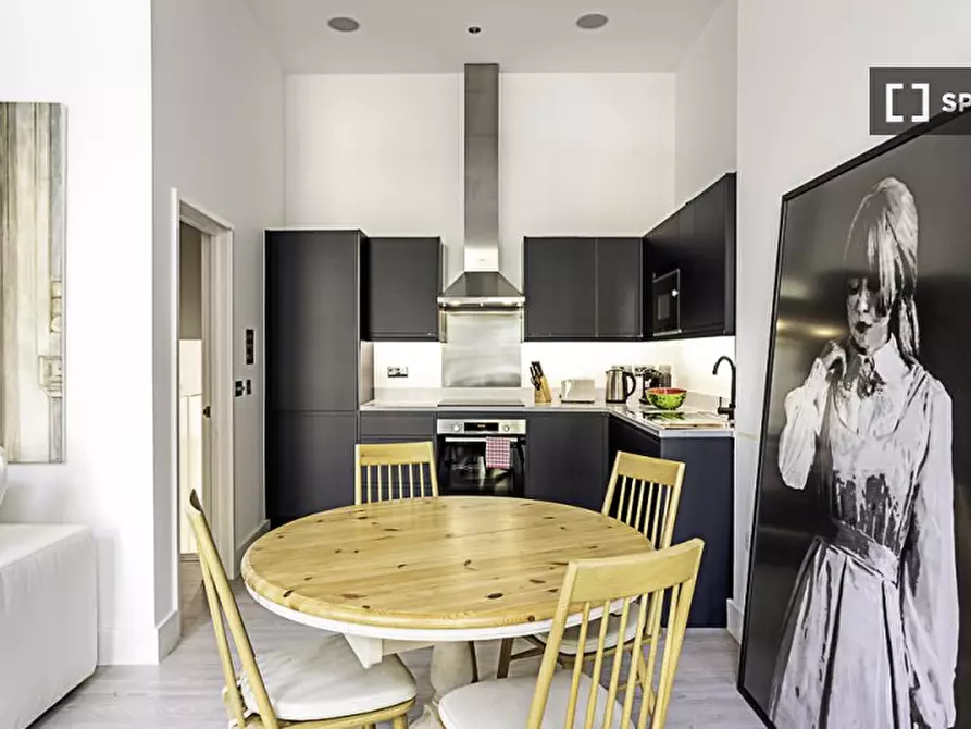 Immagine 6 di Appartamento in affitto  in -34 Philbeach Gardens a Kensington