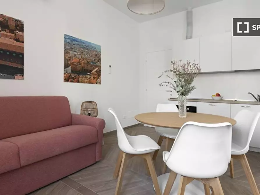 Immagine 16 di Appartamento in affitto  in Via Giuseppe Massarenti a Bologna