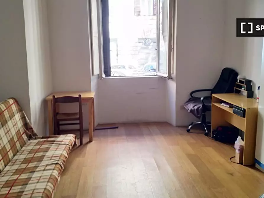 Immagine 2 di Camera condivisa in affitto  in Via Germanico a Roma
