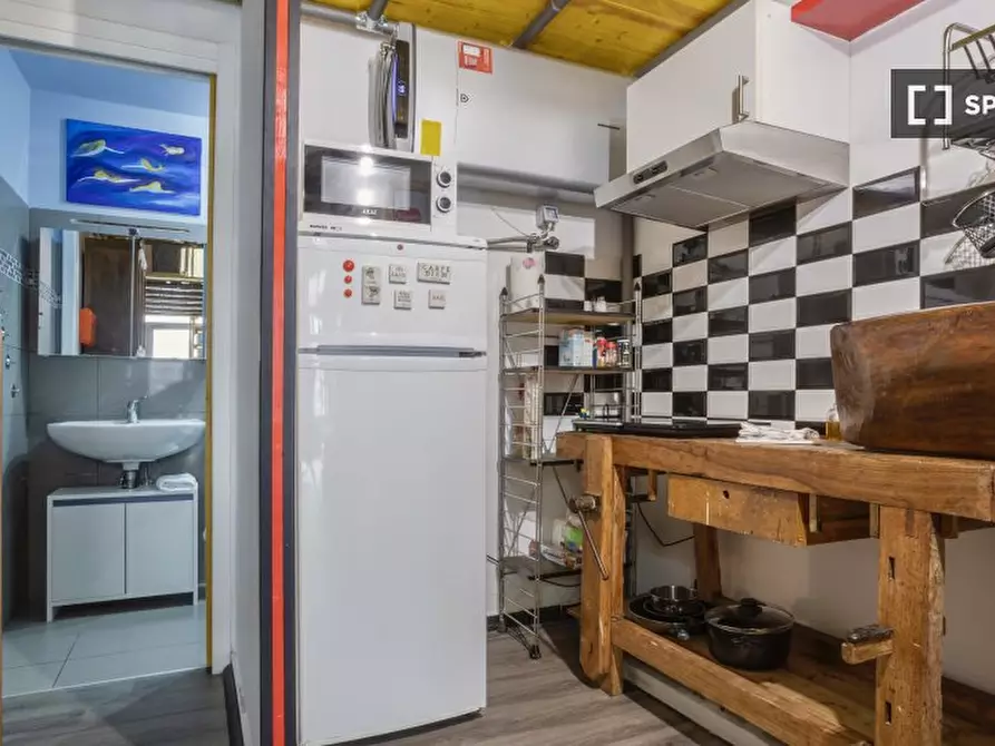 Immagine 16 di Appartamento in affitto  in Via dei Volsci a Roma