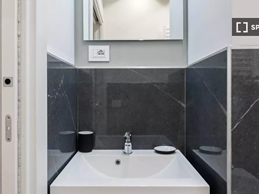 Immagine 17 di Appartamento in affitto  in Via Pietro da Cemmo a Milano