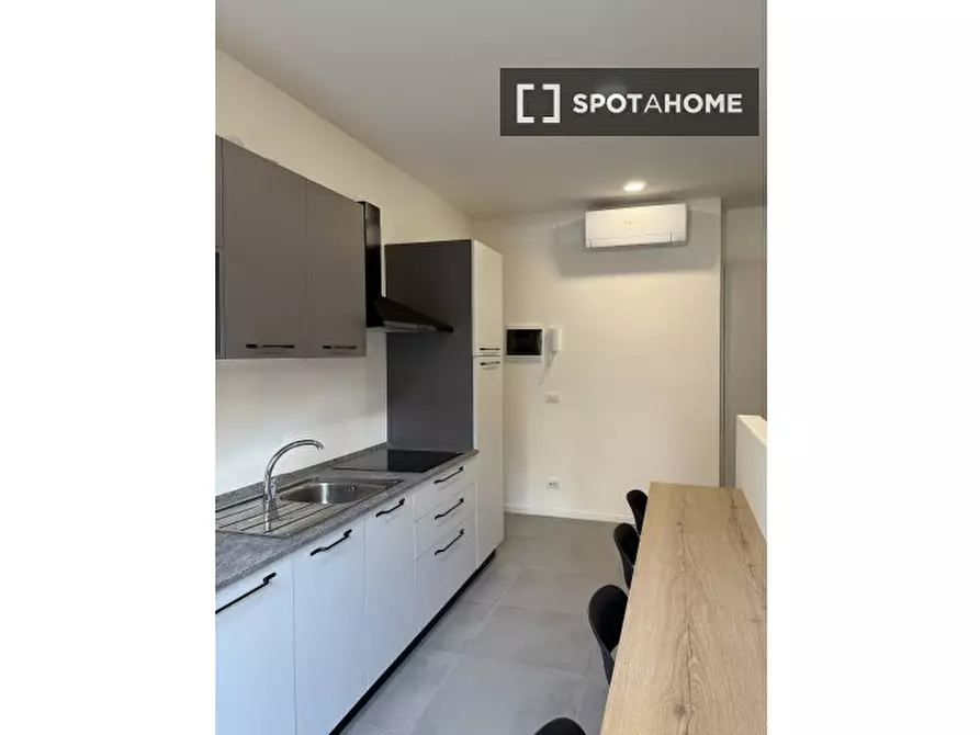 Immagine 13 di Camera condivisa in affitto  in Via Pietro Marocco a Milano