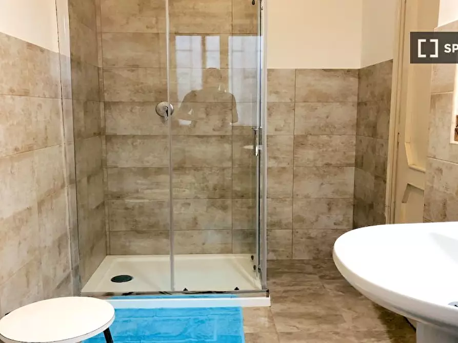 Immagine 14 di Camera condivisa in affitto  in Via Francesco Orestano a Roma