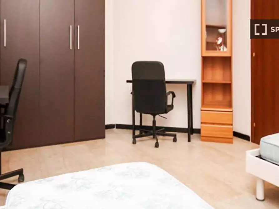 Immagine 1 di Camera condivisa in affitto  in Via Imperia a Milano