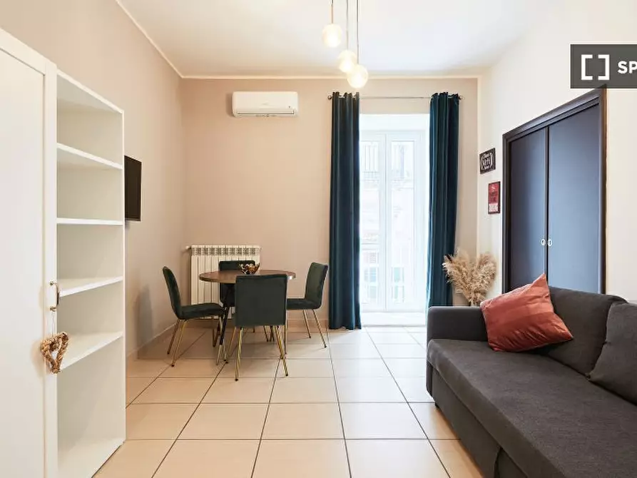 Immagine 9 di Appartamento in affitto  in Via dei Tribunali a Napoli