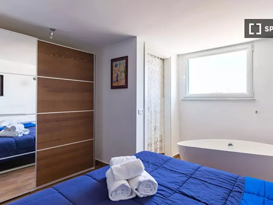 Immagine 5 di Appartamento in affitto  in Vico Santa Maria a Vertecoeli a Napoli