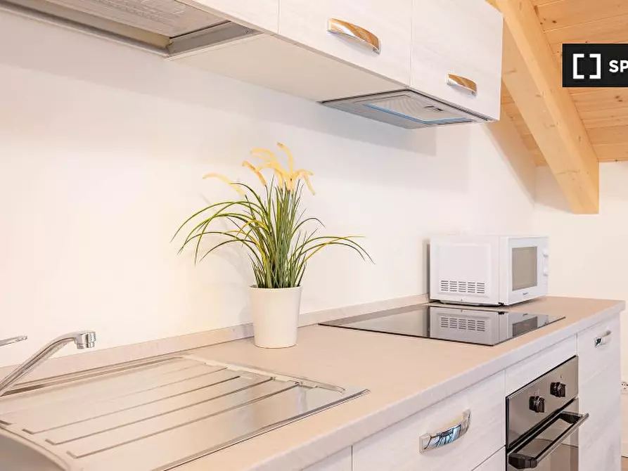 Immagine 16 di Camera condivisa in affitto  in Viale Monza a Milano