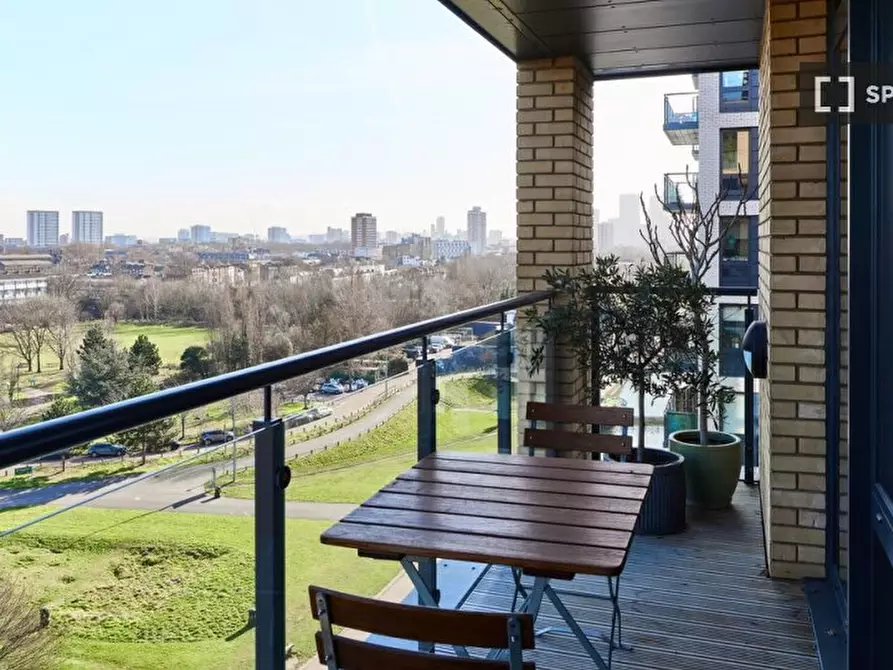 Immagine 17 di Appartamento in affitto  in Regalia Point a Poplar
