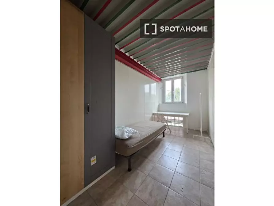 Immagine 19 di Camera condivisa in affitto  in Via Francesco de Sanctis a Milano