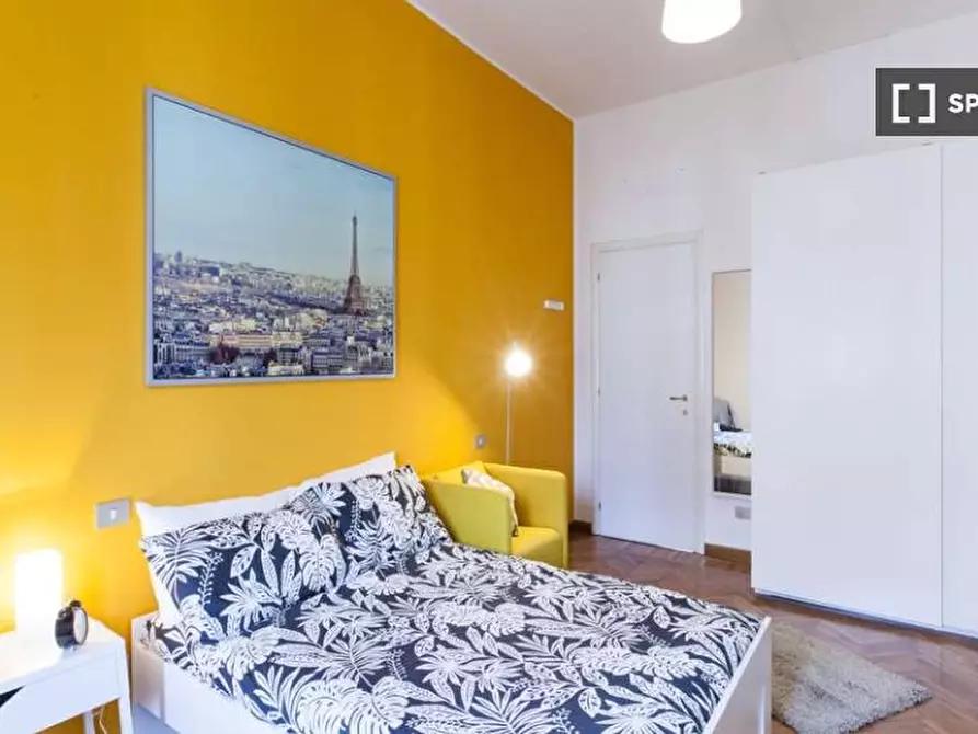 Immagine 2 di Camera condivisa in affitto  in Viale Emilio Caldara a Milano