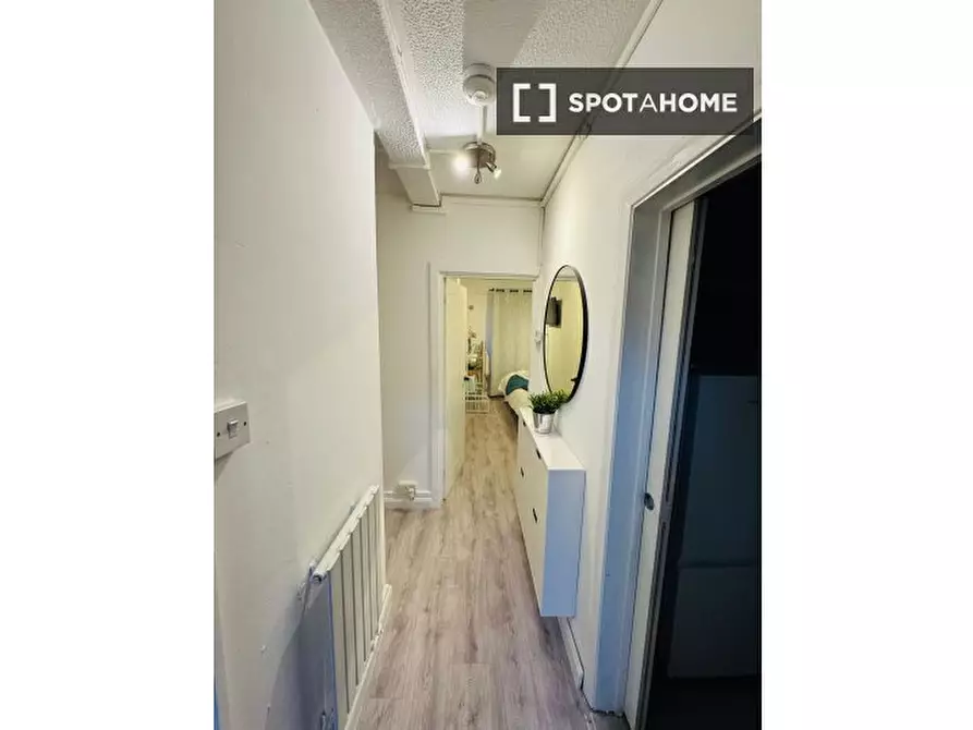 Immagine 5 di Appartamento in affitto  in Risdon St a Camberwell