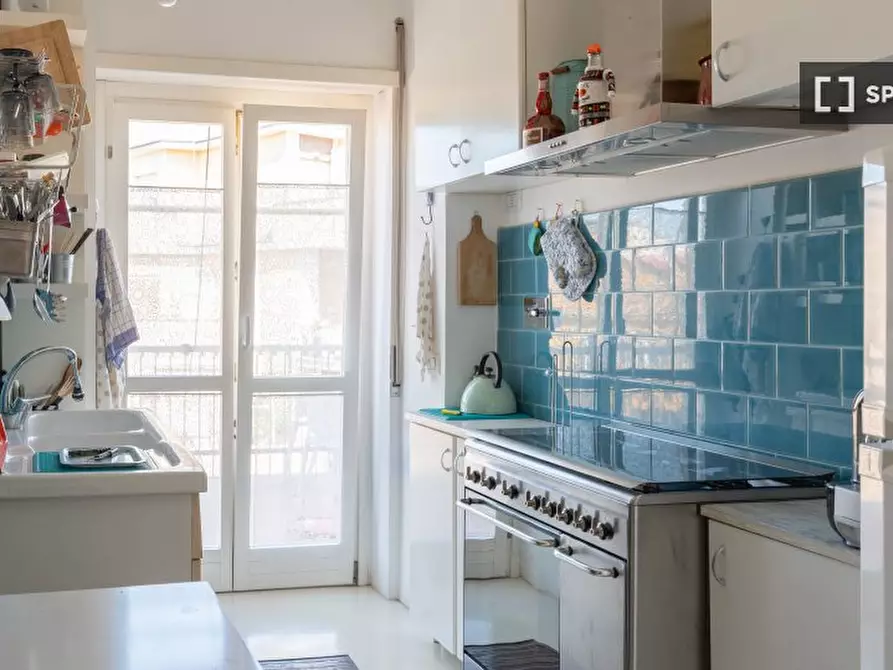 Immagine 10 di Ufficio in affitto  in Via dei Bruzi a Roma