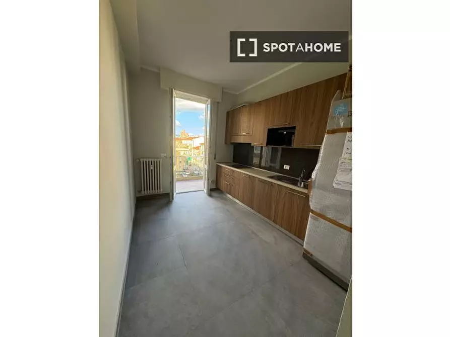 Immagine 2 di Camera condivisa in affitto  in Via Giannotto Bastianelli a Firenze