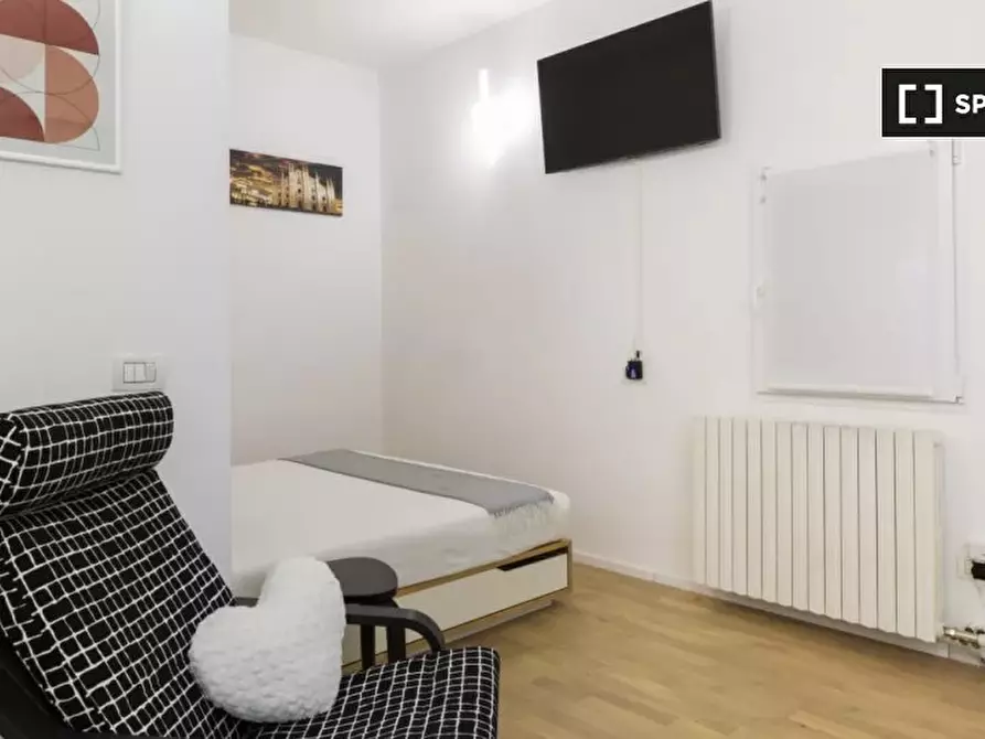 Immagine 11 di Ufficio in affitto  in Via Lodovico Il Moro a Milano