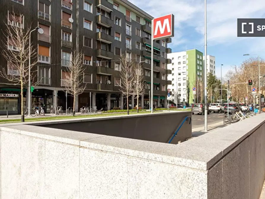 Immagine 1 di Ufficio in affitto  in Via Leone Tolstoi a Milano