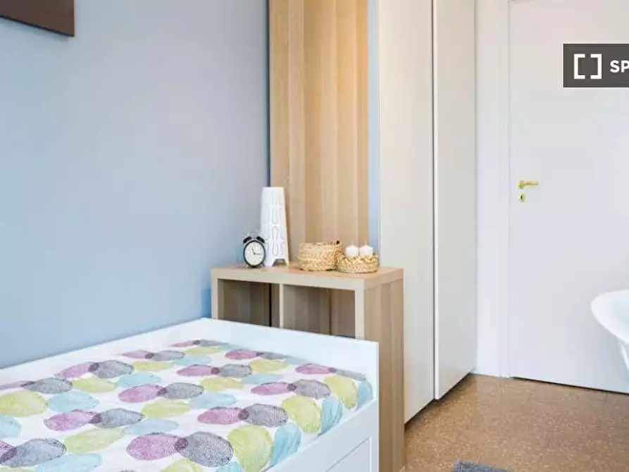 Immagine 3 di Camera condivisa in affitto  in Via Melchiorre Gioia a Milano