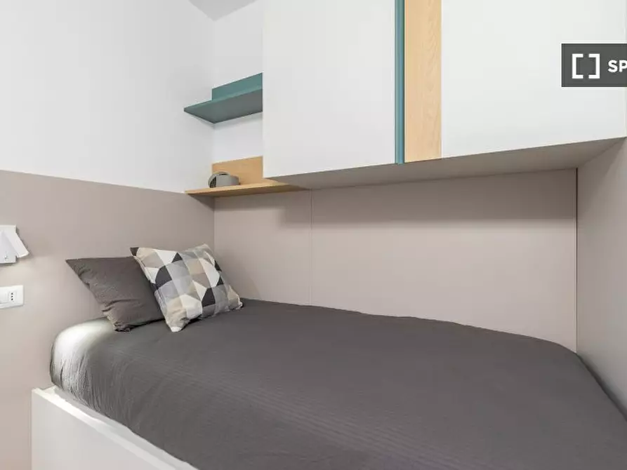 Immagine 3 di Camera condivisa in affitto  in San Giovanni a Trento