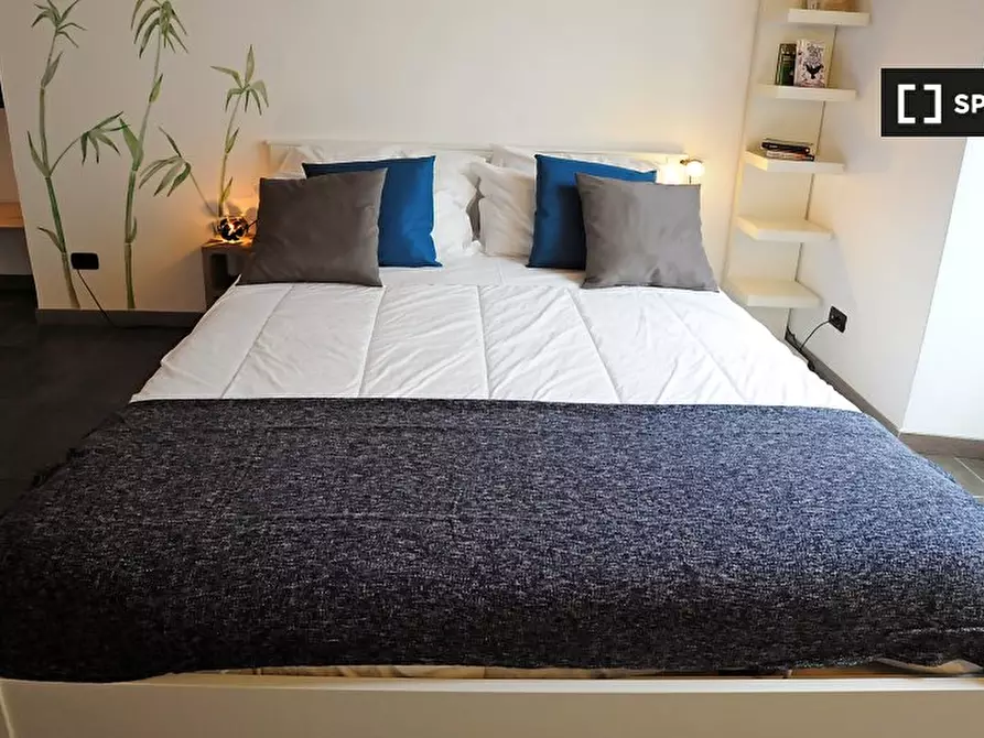 Immagine 2 di Ufficio in affitto  in Via Francesco Petrarca a Torino