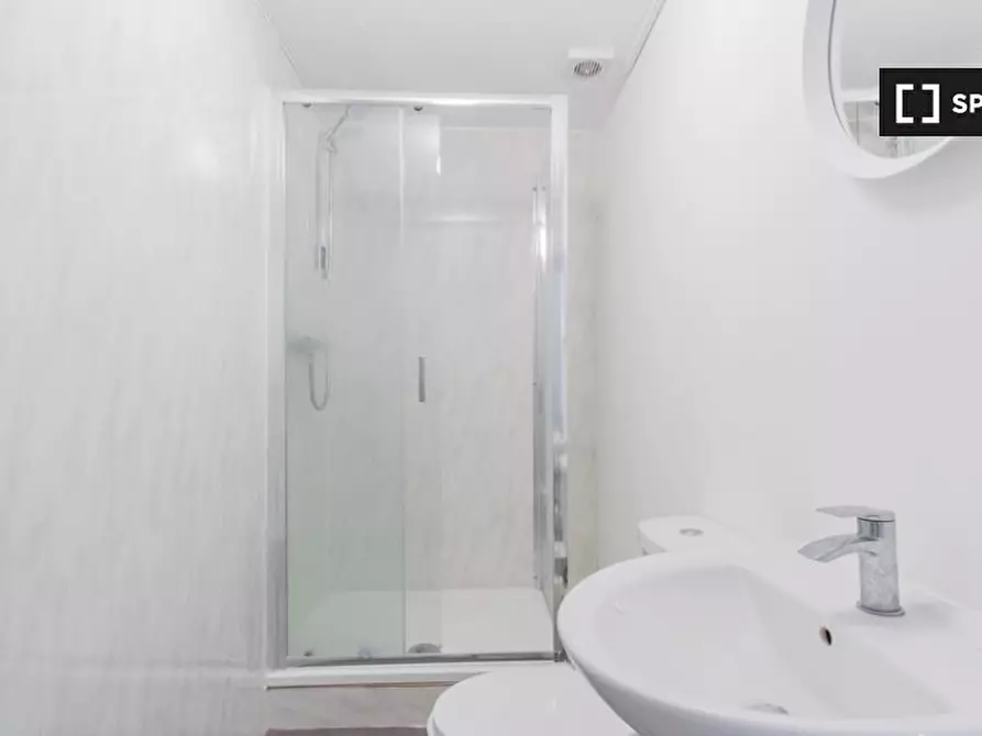 Immagine 13 di Appartamento in affitto  in Maple St a Camden Town